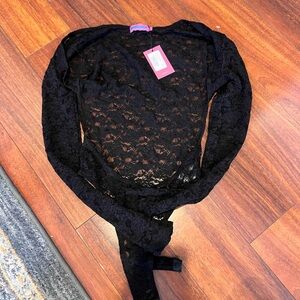 New with tags Edikted Black Lace Long sleeve Bodysuit